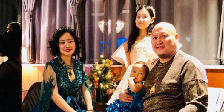 Т.АНАНДА:  МАНАЙ ГЭР  БҮЛ  БҮХ СӨРӨГ ЗҮЙЛИЙГ ДАВЖ ЧАДСАН