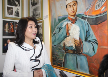 СТА Б.Болормаа: Америкт нөхөр  хүүхдүүдийн минь аав өөрийнхөө мөрийг  хөөгөөд  явахад би царай алдаагүй