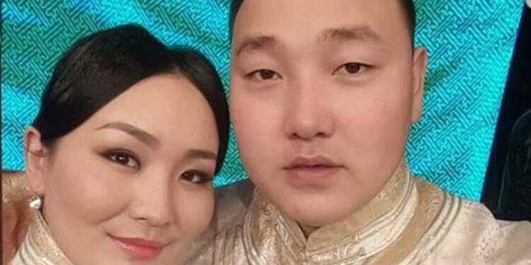 Э.Чулуунчимэг ганцаардаж гуниглахаараа хотоос гарч сүүг литр литрээр нь  өргөдөг