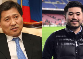 Б.Баттүшигийн  дүү буюу  Сү.Батболдын  хүү  Б.Самади  бүсгүйчүүдийн анхааралд байна