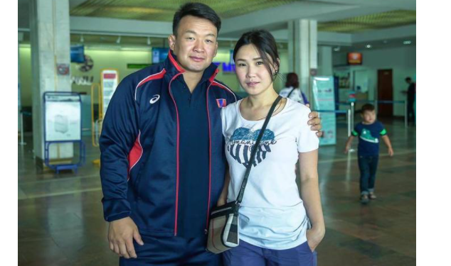 ОЮУНБИЛЭГ: БИ Н.ТҮВШИНБАЯРТАЙ ОЛИМПИЙН АВАРГА БАЙХАД НЬ ТАНИЛЦААГҮЙ