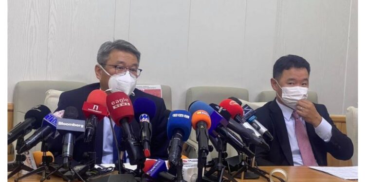 Г.Ёндон: Нөөц  хангалттай  байсан ч  зарим хүн  их хэмжээгээр авснаас хомстол үүслээ