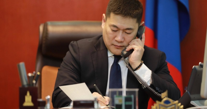 3асаг хүүхдүүддээ өгөх мөнгөгүй болсон уу?