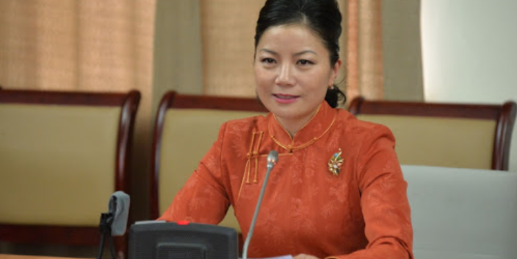 Г.Уянга: “Эр хүн ижил  хүйстэн байснаас олон эхнэртэй  байвал  бахархал”