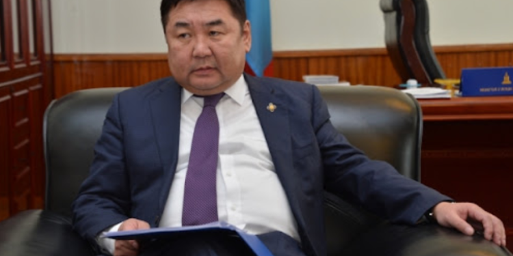 Бидон Ганбатын 3 сайд хэн байв