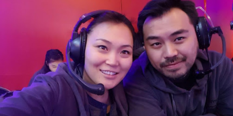 Г.Бат-Эрдэнэ:  Бүүстерээ  хийлгээд  Mонголдоо байж байх минь