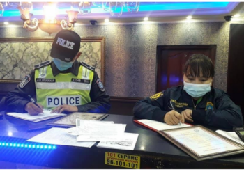 Караокед  үйлчлүүлэгчдийг  дуулуулж  болохгүй гэсэн заалтыг өөрчилжээ