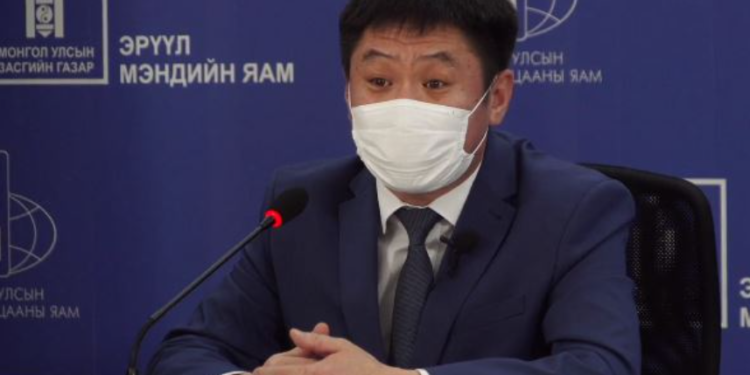 Д.Баярболд: Вакцины IV дэх тунг хийж байна
