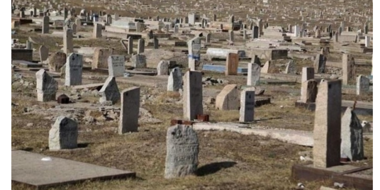 Их  Нарангийн  энгэрт амьдаараа оршуулагдсан  нярайн хэрэг