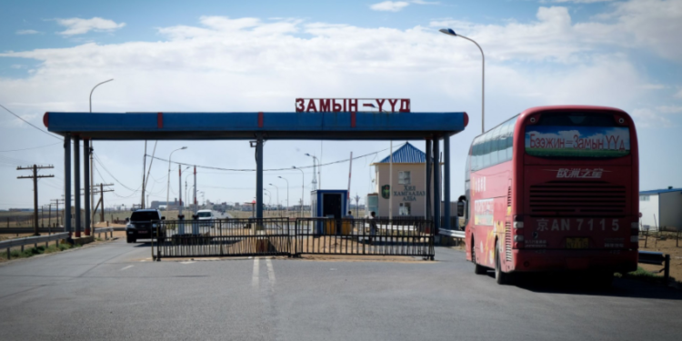 Шуурхай: Замын-Үүдэд гурван сарын хугацаанд онц дэглэм тогтоох боллоо