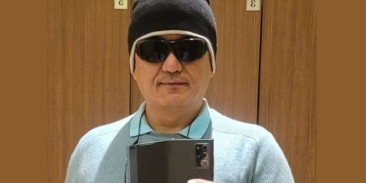 Манайх хүн алхахад их ээлгүй сонин хот юм байна…