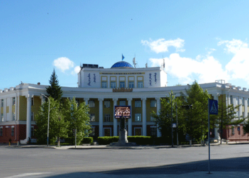 Их дээд  сургуулиуд  залуусыг  хэрхэн  “алдаг”  вэ?