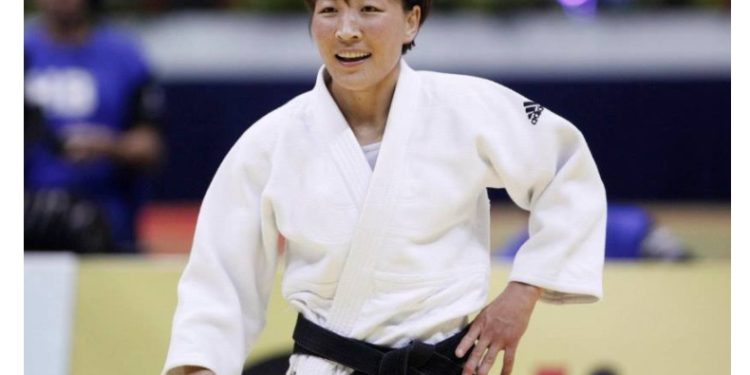 М.Уранцэцэг UFC-д хүч үзнэ