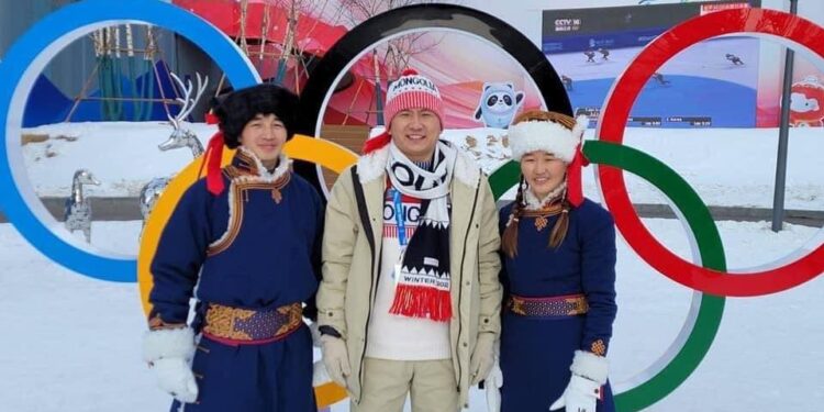 60 тэрбумын Ц.Сандуй Монголын хоёр тамирчинг ахлаж “Олимпын наадамд” оролцож байна