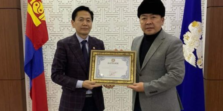 Аглуу барилгын салбарт орж, Нийслэлээс тендерүүд авч эхэлжээ