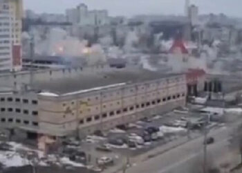 “Амь  эрсэдсэн ч хамаагүй  гээд вокзал  руу хөдөлсөн  эхний 4 оюутан үлдсэн найзуудаа эрсдэлээс аварлаа”