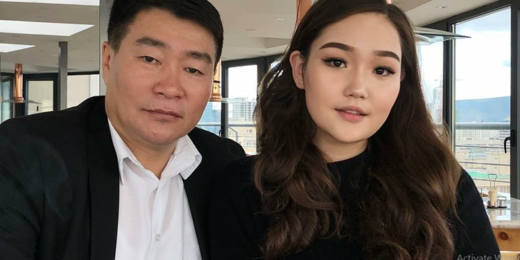 АН-ын хуулийн зөвлөх Г.Батбаярын харгис охин Б.Ариунзаяатай танилц