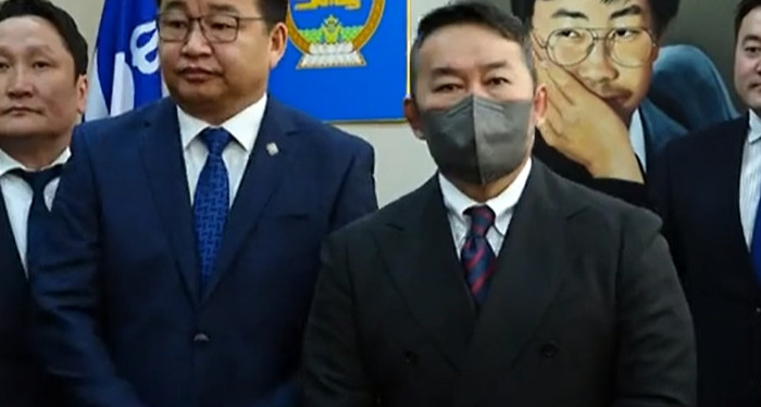 Х.Баттулга: Н.Түвшинбаяр аварга хүн зодох нь байтугай хүнд гар хүрэх хүн биш