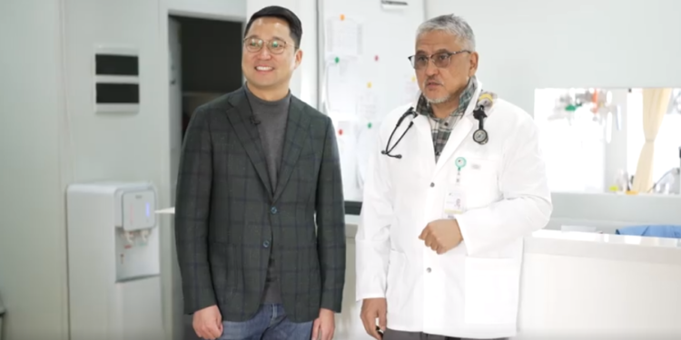 Шарк Д. Бадрал төрсөн өдрөөрөө нэгэн бяцхан зүрхийн хагалгааны төлбөрийг төллөө