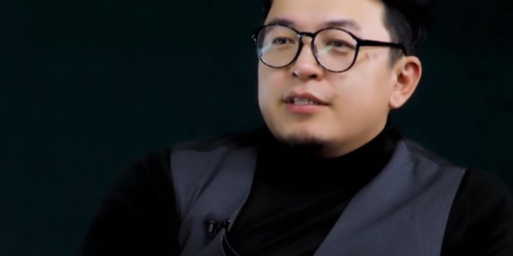 Х. Учрал: Нэг хүнтэй болохгүй бол ижил хүйстэн, үргүй, хvчирхийлэгч боллоо