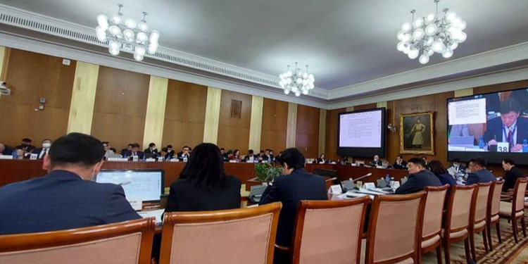 Шуурхай: Эдгээр 20 улстөрч Хөгжлийн банкны чанаргүй зээлтэй холбоотой байж болзошгүй