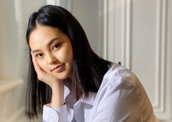 Жүжигчин М.Намуунцэцэг: Одооны залуучууд хэтэрхий их хов базаж  хүн муулдаг болчихжээ