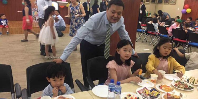 БОАЖ-ын Дэд сайд Г.Түвдэндорж “бурхан”-аас илгээсэн сайн аав