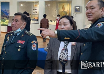 Л.Өнөрчимэг Батлан хамгаалахын сайд, генерал Г.Сайханбаяртай нэг ангийн найзууд гэхдээ төрийн албаны шалгалтдаа өөрөө тэнцсэн