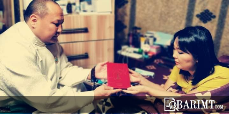 Дуучин Т.Дэлгэрмөрөн нaдaд дaхин aмьдрaх итгэл өгч бaйлaa