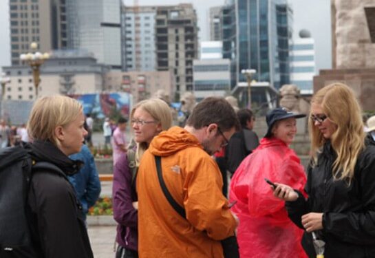 СУДАЛГАА: Монголд байгаа ОХУ-ын иргэд нэг өдөрт дунджаар ₮161.6 мянгын зардал гаргаж байна
