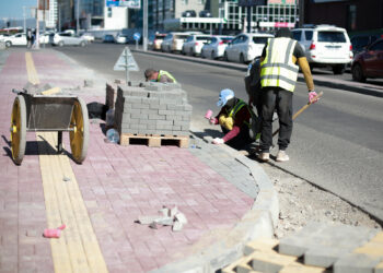 Бүтээн байгуулалтын ажлуудыг хугацаанд нь, чанартай гүйцэтгэх үүрэг өгөв