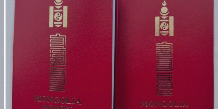 Зургаадугаар сарын 1-нээс эхлэн иргэд цахим паспортоо уншуулан хилээр нэвтэрнэ