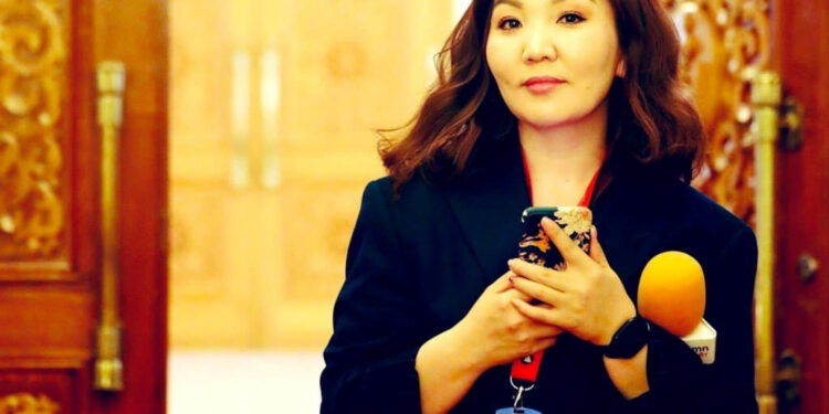 Шүүх сэтгүүлч Н.Өнөрцэцэгийг суллахаас татгалзлаа