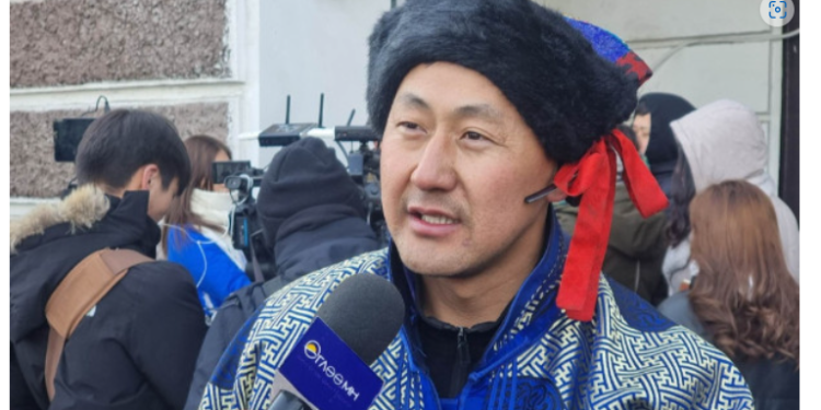 Нийтийн тээврийн жолооч нарын цалинг 1,000 ам.доллар буюу 3,500,000 төгрөг болгохыг шаардаж байна