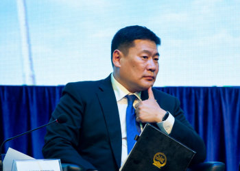 “Эрдэнэт”, Хөтөл цемент шохой, Дарханы төмөрлөгийн үйлдвэртэй холбоотой нэмэлт мөрдөн байцаалтад буцсан хэргийг шүүхэд шилжүүлэх ажлыг шуурхайлах үүргийг Ерөнхий сайд өгчээ