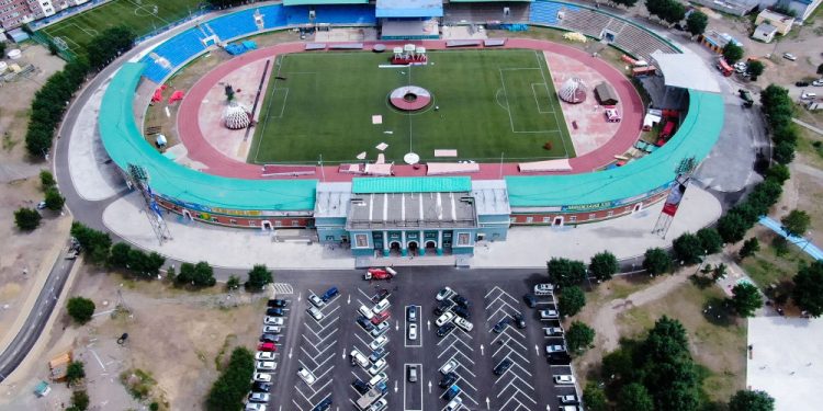 Нээгдэж, хаагддаг дээвэртэй, доороо авто зогсоолтой шинэ төв цэнгэлдэх хүрээлэнгийн судалгааг хийнэ