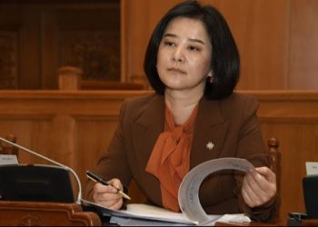 Сэлэнгийнхнээ “мурьсан” Д.Өнөрболор Дархан, Төв аймгийн иргэдийг худалдаж авах уу