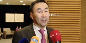 “Ухаахудаг”-аас ухарвал Засгийн газар унасантай адилхан болно