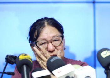 Охины маань хамаг эд, эрхтэнг авчихаад одоо надаар бас яах гээд байгаа юм бэ?