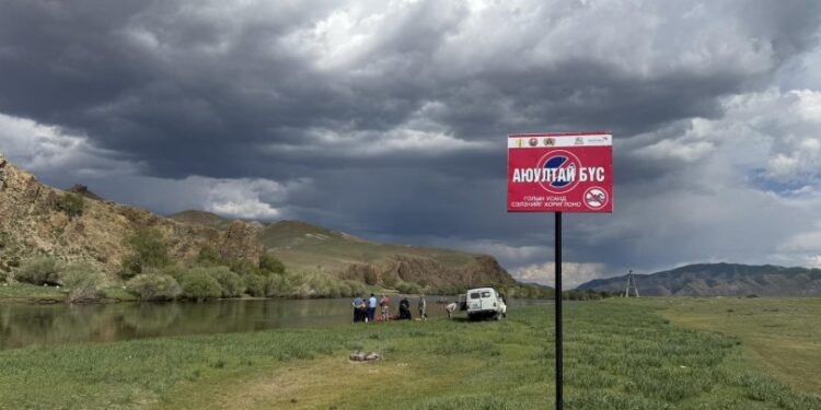 Сэрэмжлүүлэг: Хөвсгөл аймагт 8 хүн живж, нас баржээ