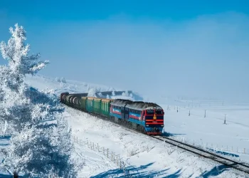 Хил холболтын төмөр замын төслүүдийг эрчимжүүллээ